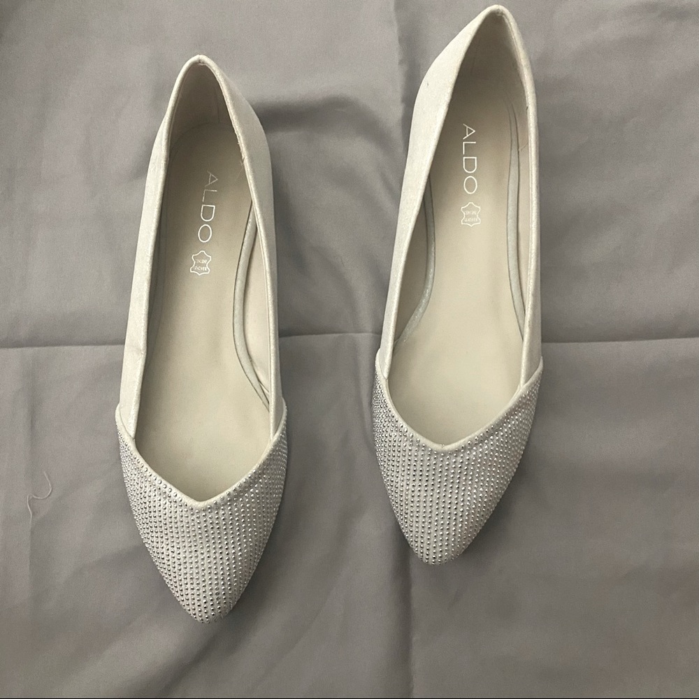 Aldo pointy flats NWOT